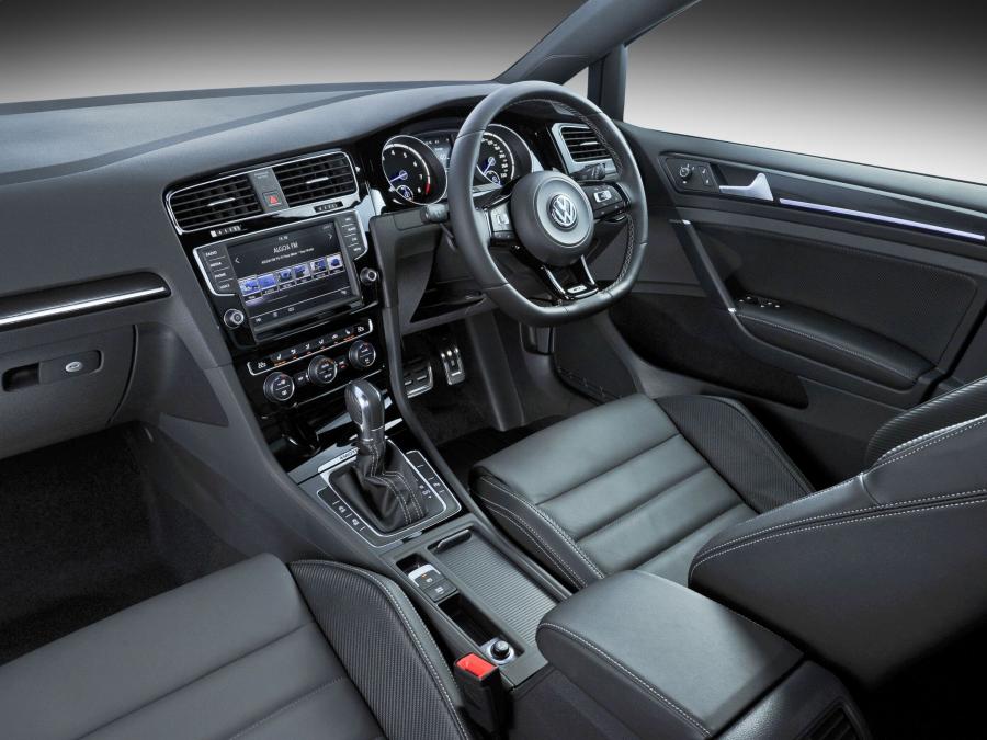  Volkswagen Golf R 5-Door 2014 года  (ZA) (фото 8 из 18)